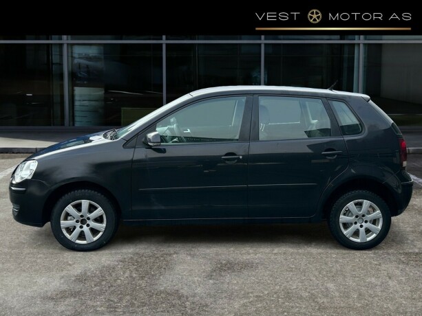 volkswagen-polo-diesel-2008-big-3