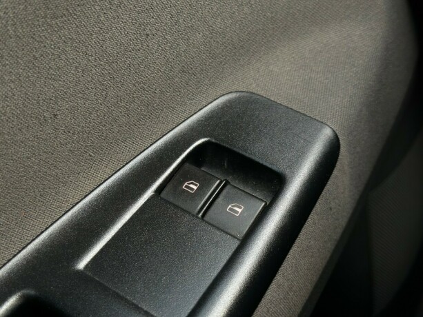 volkswagen-polo-diesel-2008-big-19