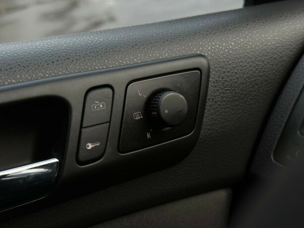 volkswagen-polo-diesel-2008-big-20