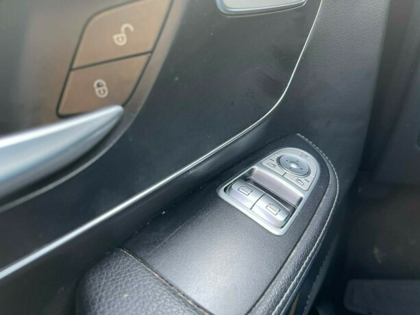 mercedes-benz-eqv-elektrisitet-2022-big-12