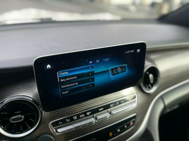 mercedes-benz-eqv-elektrisitet-2022-big-36