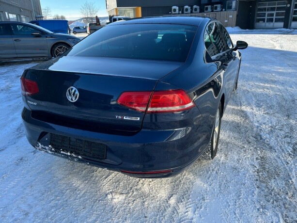 volkswagen-passat-bensin-2016-big-2