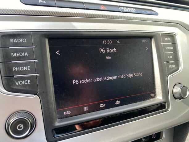 volkswagen-passat-bensin-2016-big-19