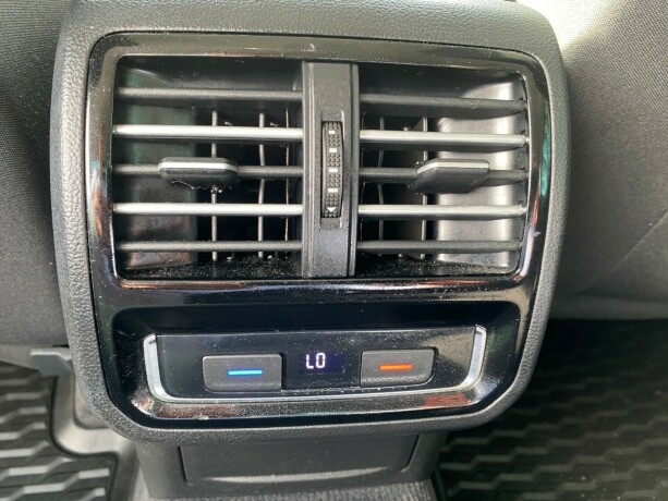 volkswagen-passat-bensin-2016-big-12