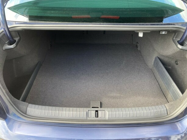 volkswagen-passat-bensin-2016-big-22