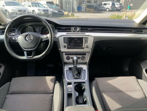 volkswagen-passat-bensin-2016-big-9