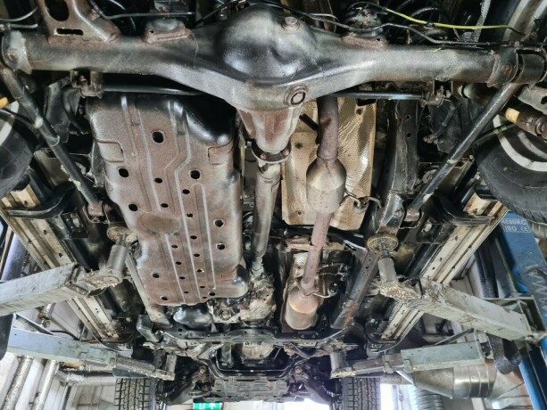 toyota-land-cruiser-diesel-2017-big-20