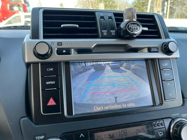 toyota-land-cruiser-diesel-2017-big-9