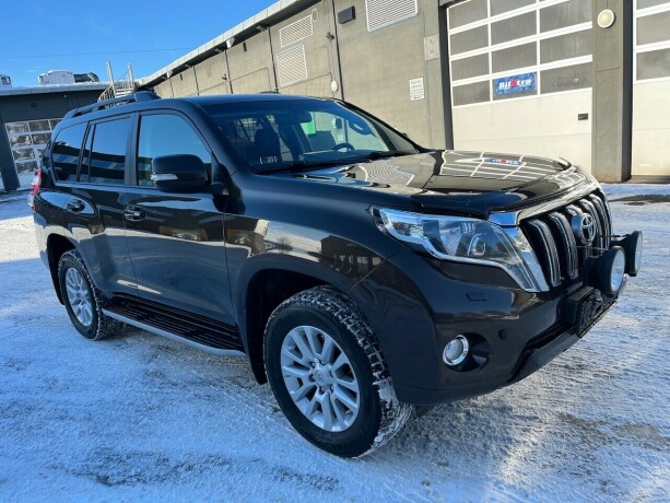 toyota-land-cruiser-diesel-2017-big-0