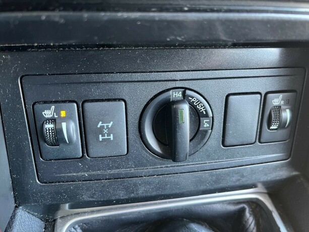 toyota-land-cruiser-diesel-2017-big-16