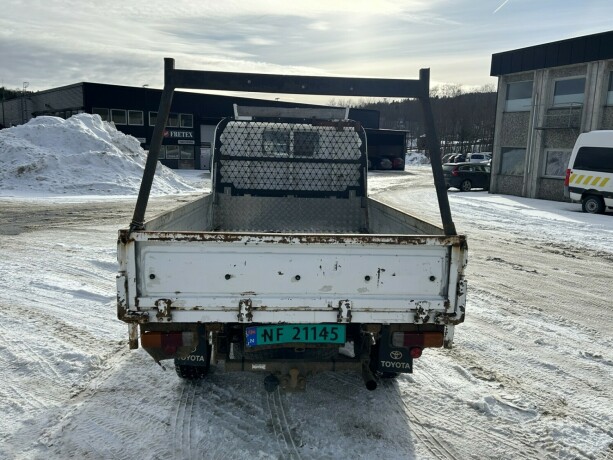 toyota-dyna-diesel-2006-big-5