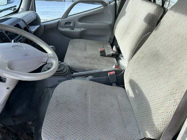 toyota-dyna-diesel-2006-big-11