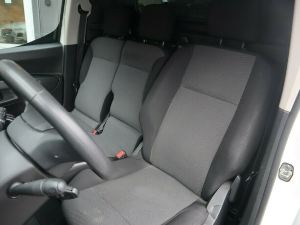 citroen-berlingo-diesel-2019-big-8