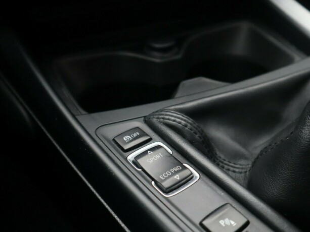 bmw-1-serie-bensin-2015-big-17