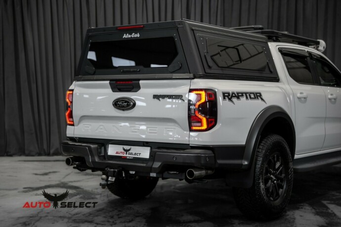 ford-ranger-raptor-bensin-2023-big-12