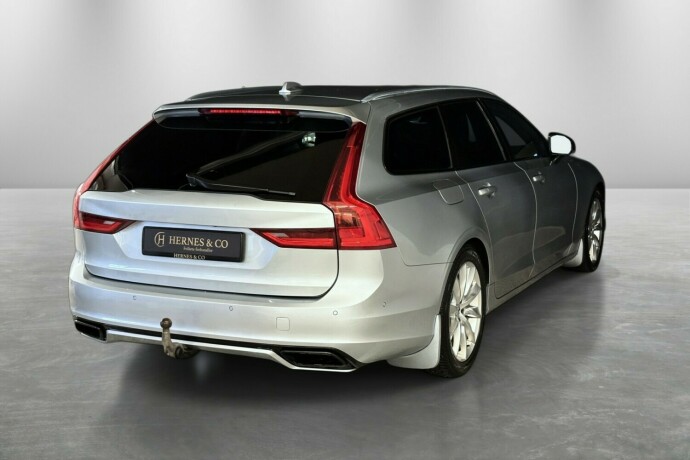 volvo-v90-diesel-2017-big-5