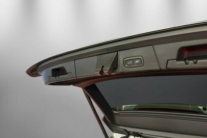 volvo-v90-diesel-2017-big-11