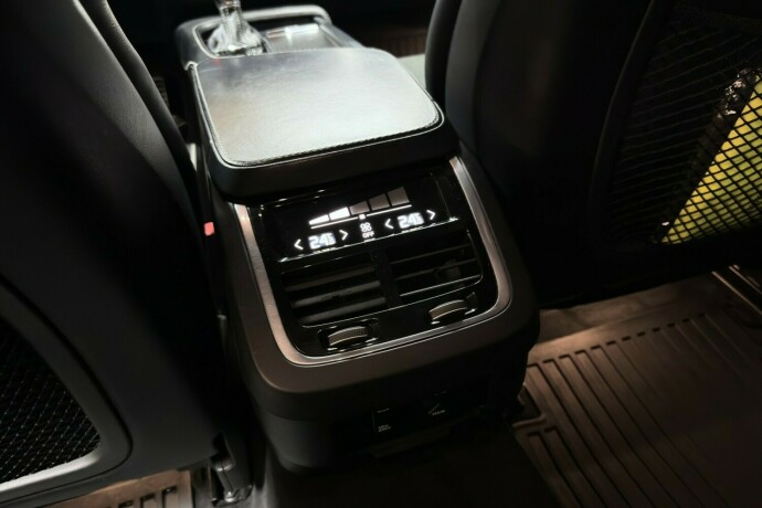 volvo-v90-diesel-2017-big-39