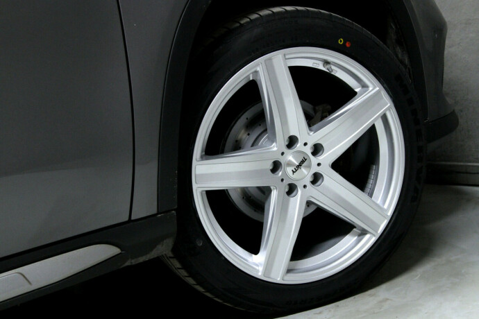 mercedes-benz-gla-bensin-2016-big-23