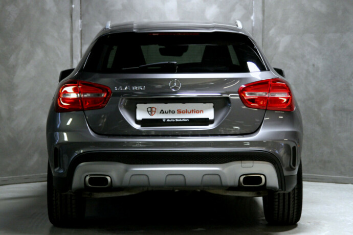 mercedes-benz-gla-bensin-2016-big-22