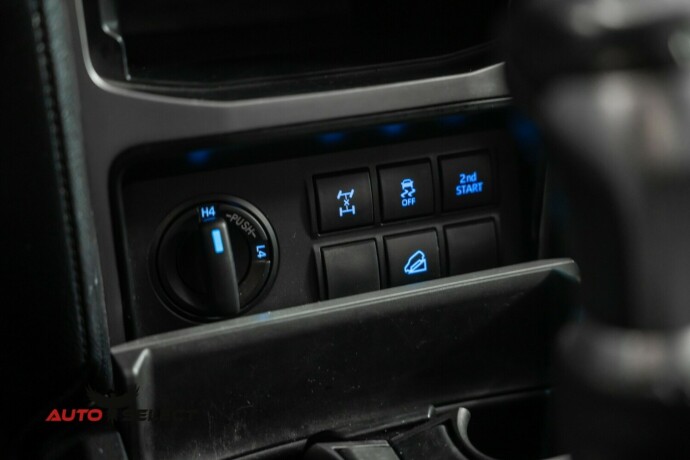 toyota-land-cruiser-diesel-2023-big-32