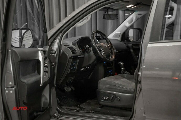 toyota-land-cruiser-diesel-2023-big-20