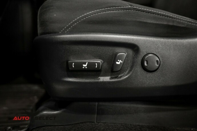 toyota-land-cruiser-diesel-2023-big-22