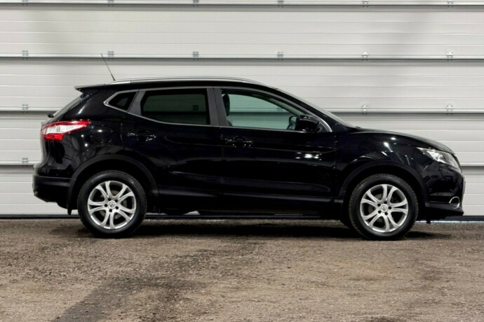 nissan-qashqai-bensin-2015-big-1