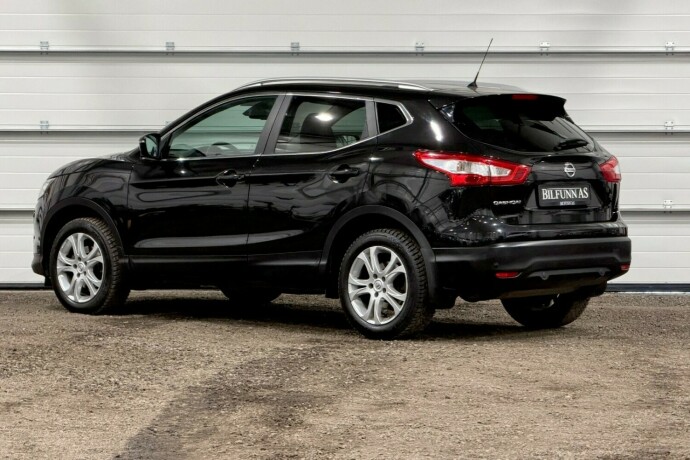 nissan-qashqai-bensin-2015-big-3