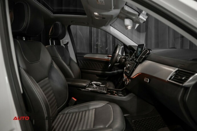 mercedes-benz-gle-elektrisitetbensin-2018-big-24