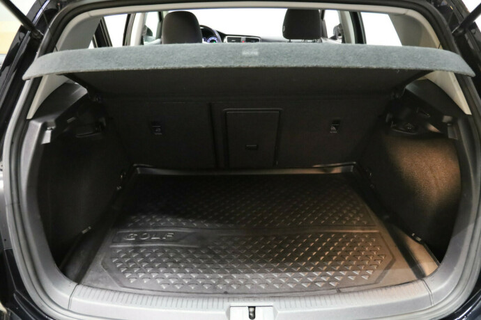 volkswagen-golf-bensin-2019-big-12