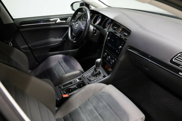 volkswagen-golf-bensin-2019-big-10