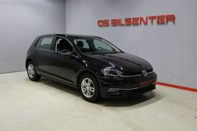 volkswagen-golf-bensin-2019-big-0