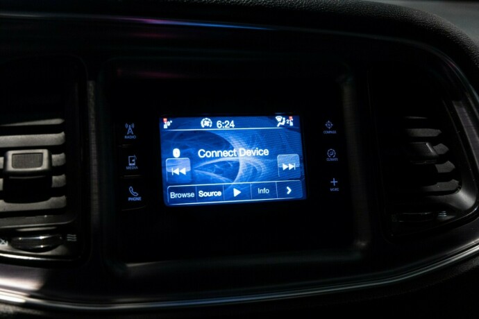 dodge-challenger-bensin-2015-big-11