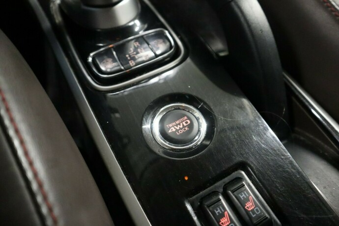 mitsubishi-outlander-elektrisitetbensin-2016-big-23