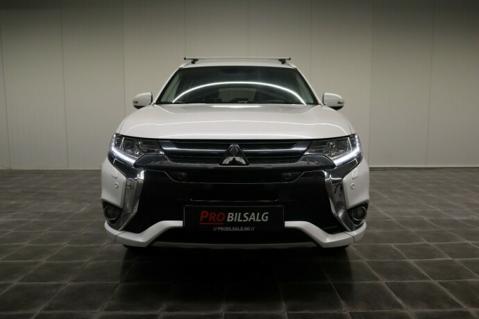 mitsubishi-outlander-elektrisitetbensin-2016-big-6