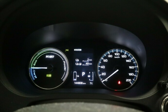 mitsubishi-outlander-elektrisitetbensin-2016-big-21