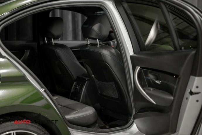 bmw-3-serie-elektrisitetbensin-2018-big-12