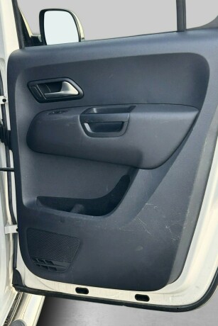 volkswagen-amarok-diesel-2020-big-15