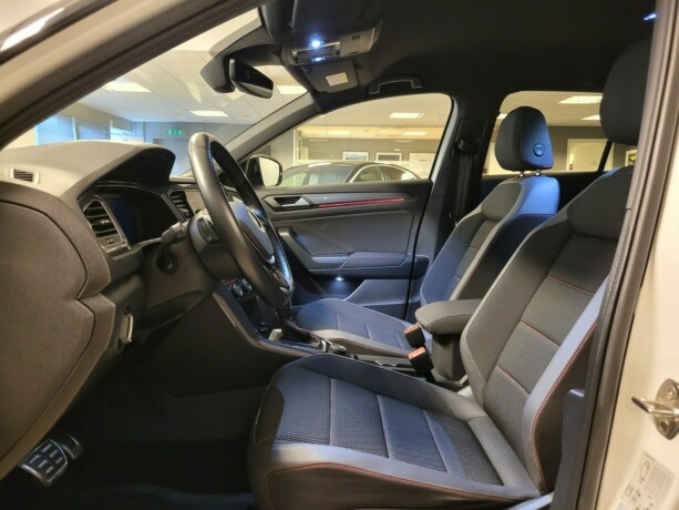 volkswagen-t-roc-diesel-2021-big-21