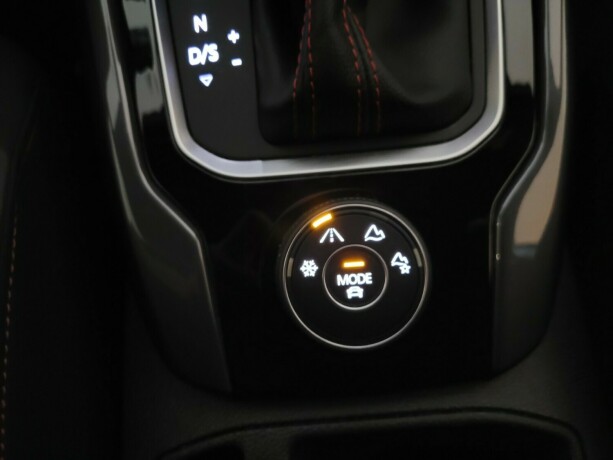 volkswagen-t-roc-diesel-2021-big-27