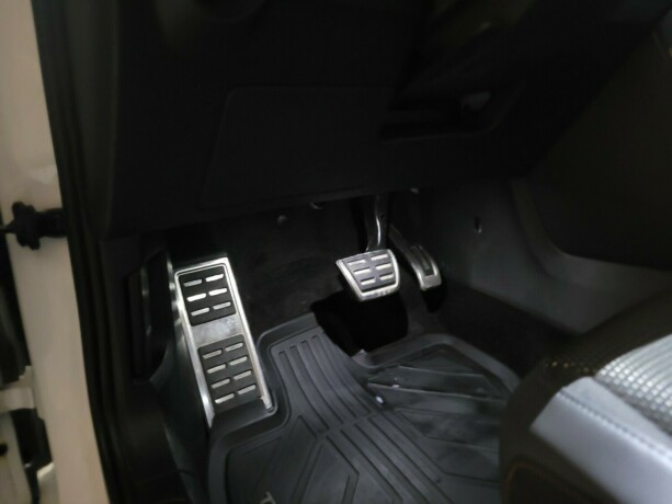 volkswagen-t-roc-diesel-2021-big-24