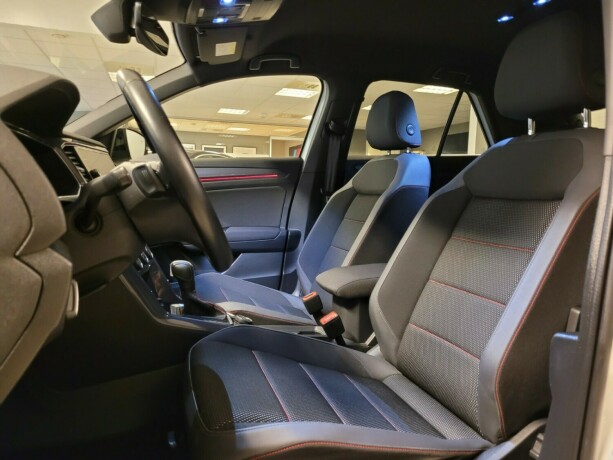 volkswagen-t-roc-diesel-2021-big-22