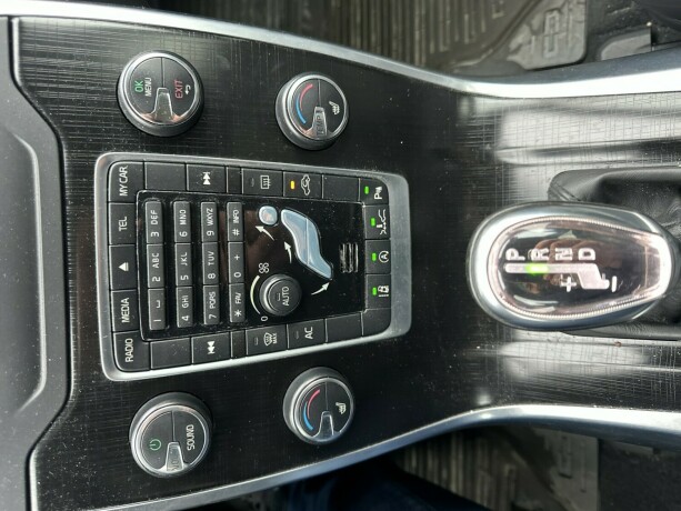 volvo-v70-diesel-2013-big-8