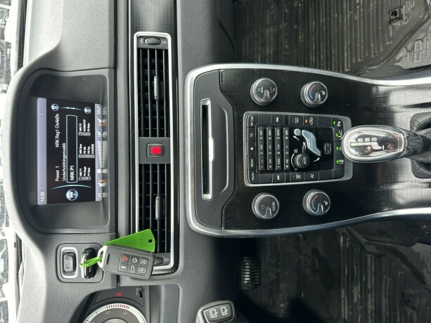 volvo-v70-diesel-2013-big-6