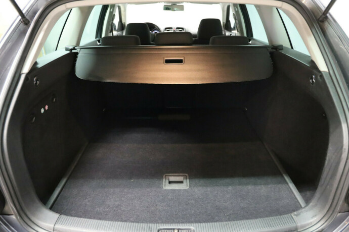 volkswagen-golf-diesel-2012-big-12