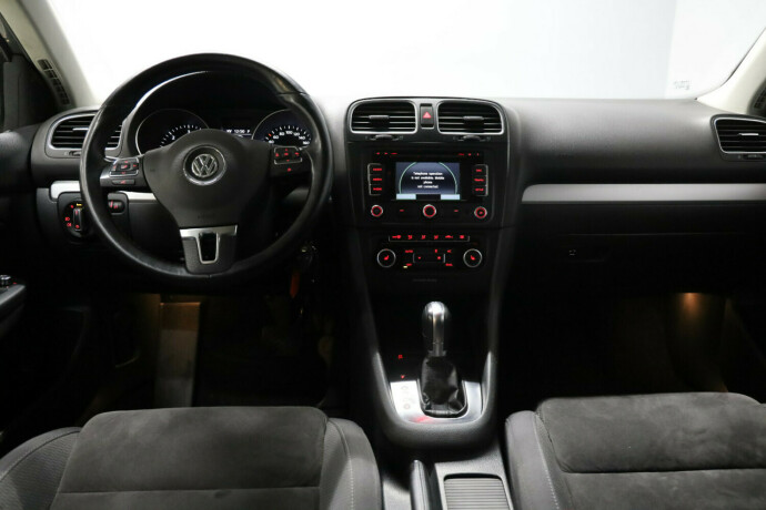 volkswagen-golf-diesel-2012-big-8