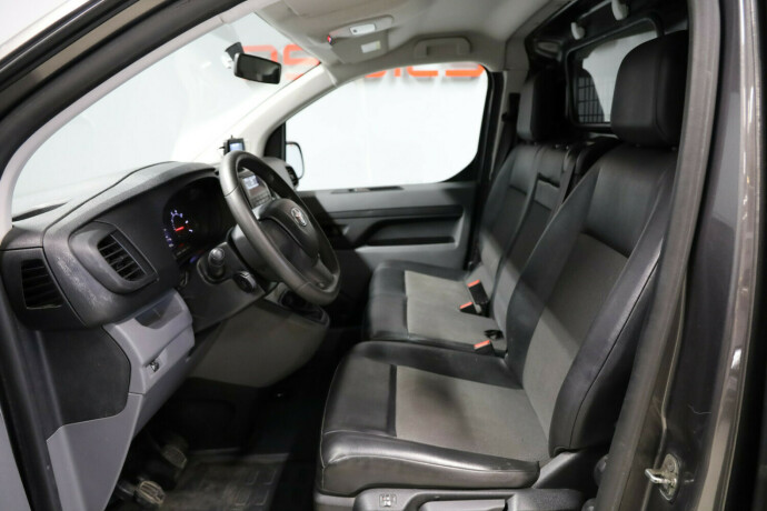 toyota-proace-diesel-2017-big-7