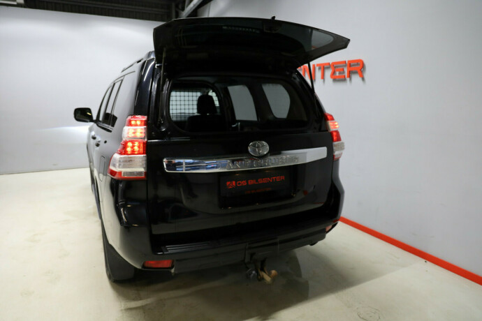 toyota-land-cruiser-diesel-2016-big-6