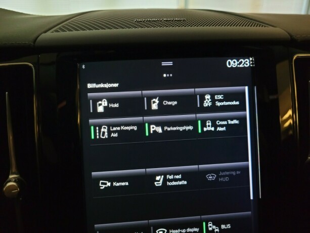 volvo-xc-60-plug-in-petrol-2019-big-44